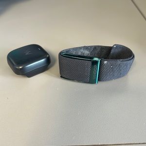 WHOOP 4.0, rechargeable battery, teal chrome band clasp